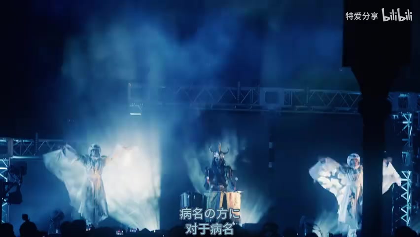 园区内排队人群/万圣节氛围画面